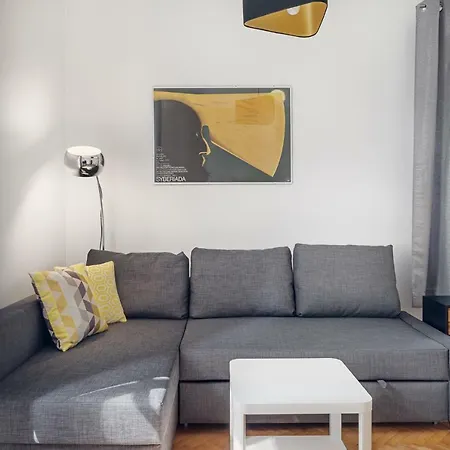 Апартаменты Evva & Peppe Old Town Flat