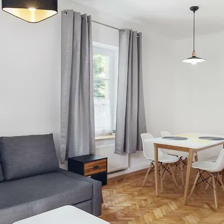 Evva & Peppe Old Town Flat Апартаменты