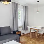 Evva & Peppe Old Town Flat Apartman